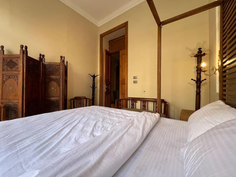 Authentic 3Br Apartment In Downtown, Caïro Buitenkant foto