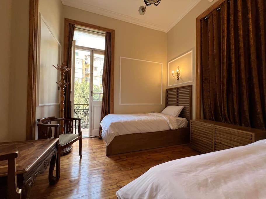 Authentic 3Br Apartment In Downtown, Caïro Buitenkant foto