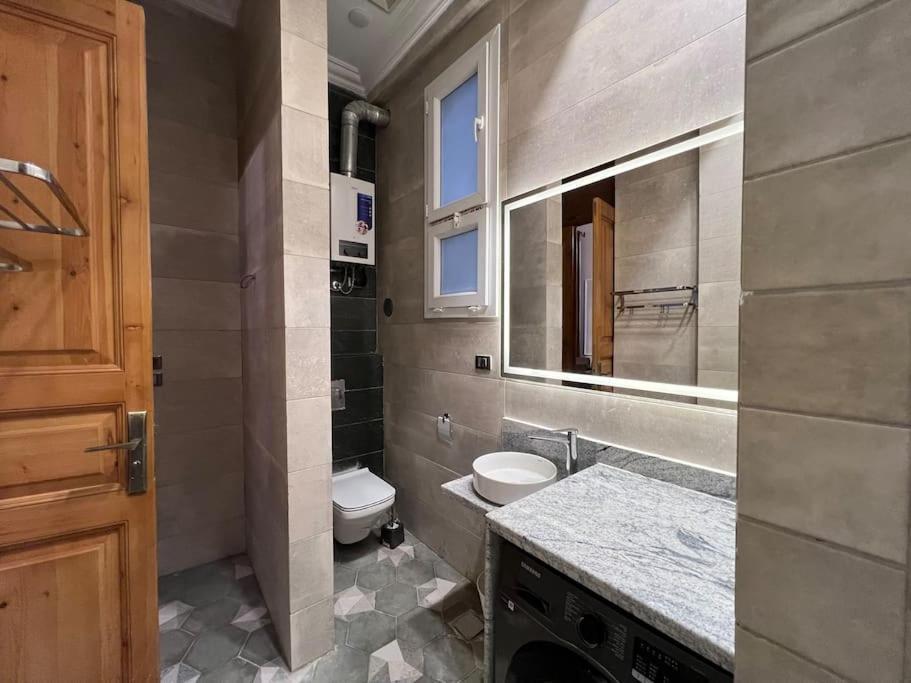 Authentic 3Br Apartment In Downtown, Caïro Buitenkant foto